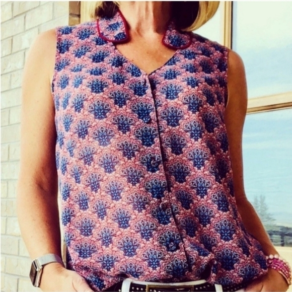 Cabi 3620 fan high collar sleeveless blouse - Picture 2 of 12